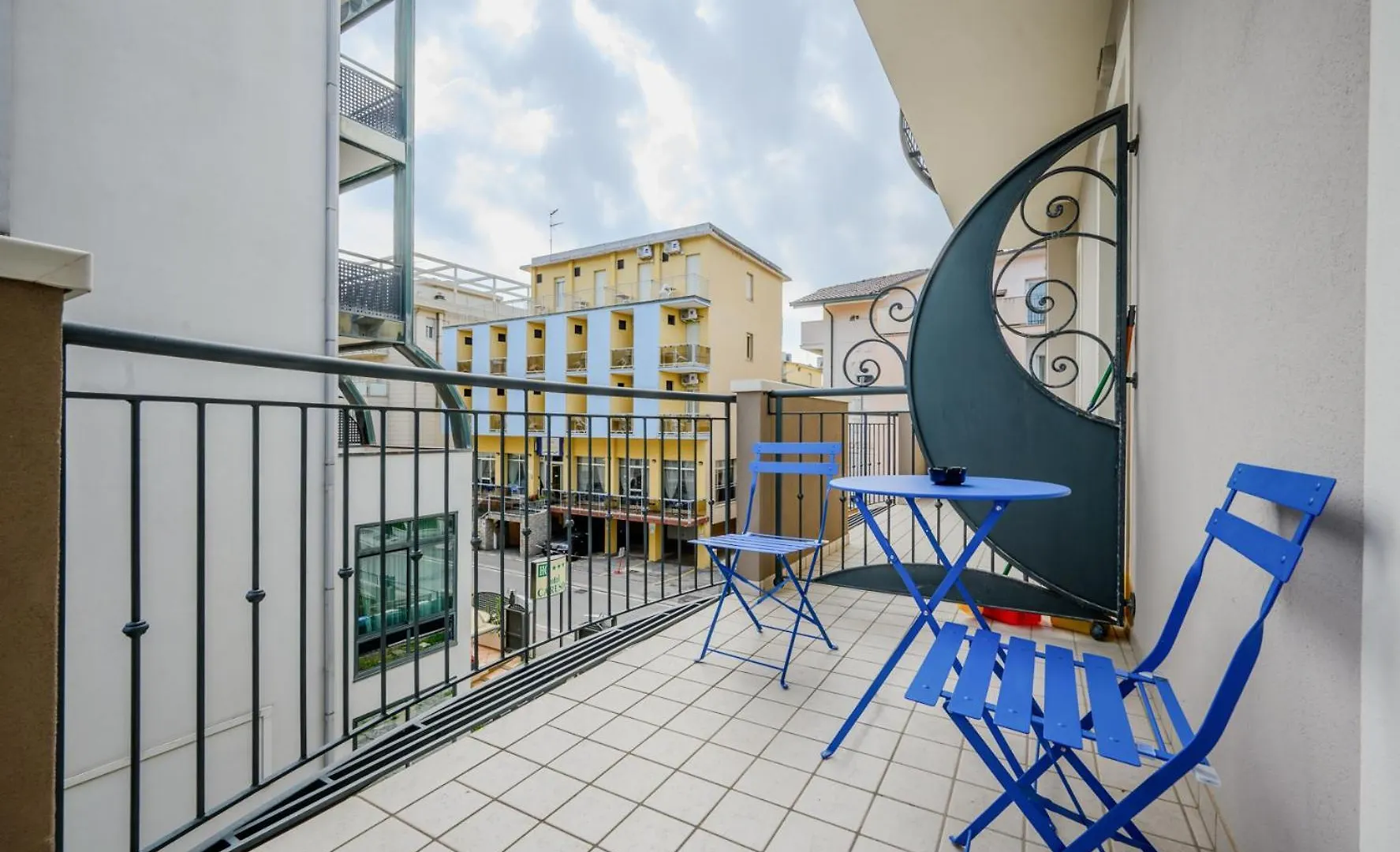 Residence L'Appartamento Римини 0*,  Италия